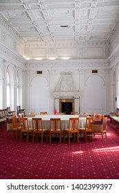 YALTA, CRIMEA - JUN, 2012: The Interior Of The Conference Room In Livadia Palace, Crimea, Where In 1945 Stalin, Churchill And Roosevelt Met During The Second World War.