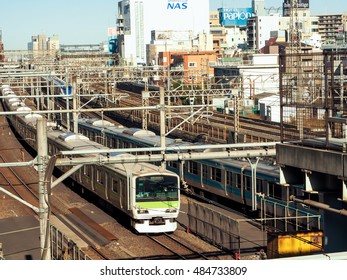 A Yamanote Line E231-500 Series EMU Headed For Tokyo And Shinagawa ,JR Train Yamanote Line When Come To Nippori Station Take On 11 September 2016