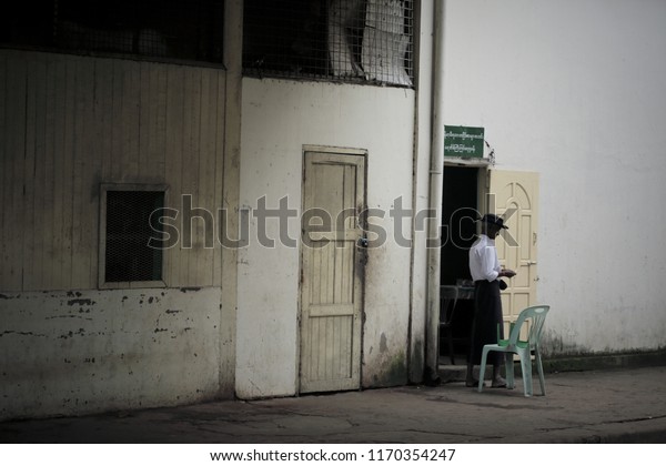 Yangon 18 Njul 2016 Myanmar Unidentified Stock Photo Edit