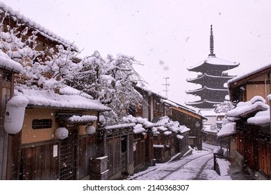 Yasaka Pagoda In Kyoto 01-21-2022