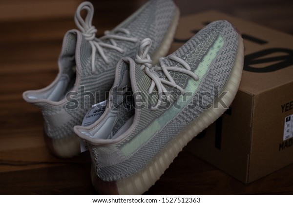 ADIDAS YEEZY BOOST 350 V2 INFANTS CITRIN US4K