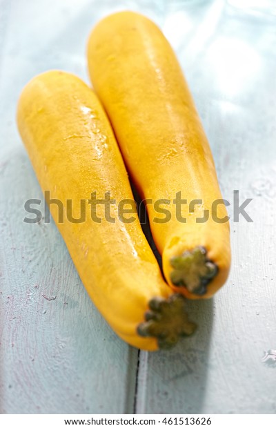 Yellow courgette\
squash