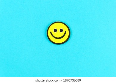 Yellow Emoticon Funny Eyes On Bright Stock Photo 1870710310 | Shutterstock