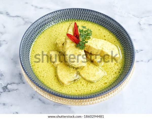 Yellow Fish Curry Gulai Kuning Ikan Stock Photo Edit Now 1860294481