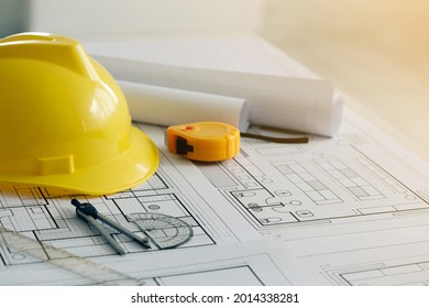 836 Project Hard Hat And Tape Measure Images, Stock Photos & Vectors ...