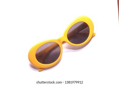 kurt cobain yellow sunglasses