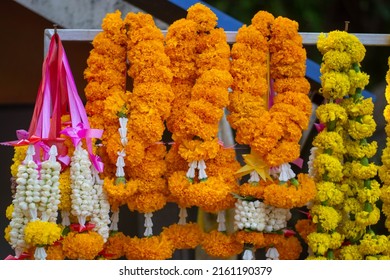 Yellow Marigold Flower Garland For Worshiping Sacred Things According To The Beliefs Of Brahmins And Hindus.