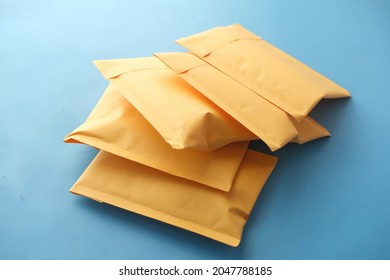  Yellow Paper Bubble Envelope On Table 