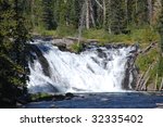 Yellowstone Lewis Falls - close up view