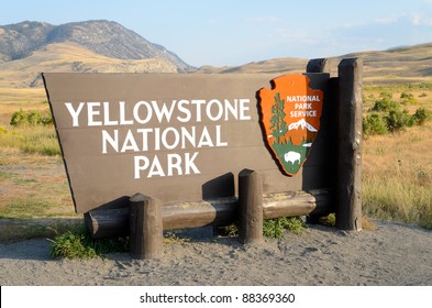 Yellowstone National Park Sign