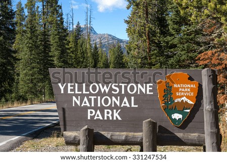 Yellowstone national park sign