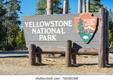 58 Yellowstone south entrance Images, Stock Photos & Vectors | Shutterstock