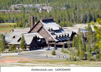 Yellowstone Old Faithful Lodge Building