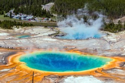 Yellowstone's Grand Prismatic Spring