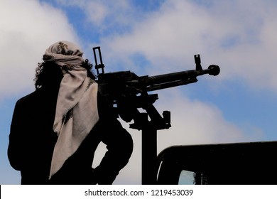 Yemeni Soldier Shoots Houthi Militias, South Of Yemen In The City Of Taiz