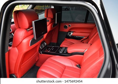 Range Rover Red Images Stock Photos Vectors Shutterstock