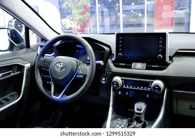 Imagenes Fotos De Stock Y Vectores Sobre Toyota New Car