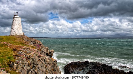 Ynys Llanddwyn Tidal Island Angelsey