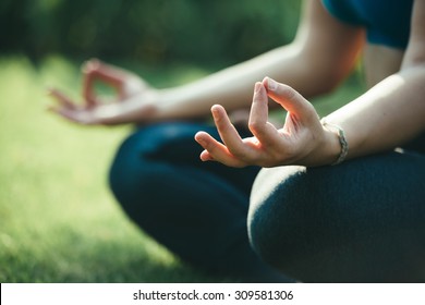 7,064 Plus size yoga Images, Stock Photos & Vectors | Shutterstock