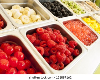 Ã?Â¢??Frozen Yogurt Toppings Bar. Yogurt Toppings Ranging From Fresh Fruits, Nuts, Fresh-cut Candies, Syrups And Sprinkles.