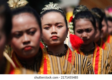 30,078 Javanese clothes Images, Stock Photos & Vectors | Shutterstock