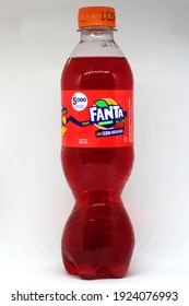 Фанта 2021. Новая Фанта. Фанта газировка новая. Fanta новый вкус. Фанта вкусы.