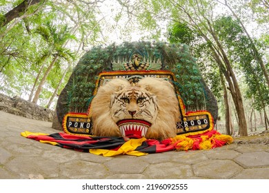 Yogyakarta, Indonesia, July 17 2022, Reog Ponorogo Giant Mask In Front Of The Kencana Cave In Yogyakarta