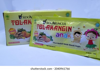 Yogyakarta, Indonesia. September 14, 2021: Turn The Wind Down Sidomuncul For The Kids. Herbal Medicine For Colds.