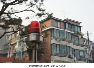 Yongsan-gu Seoul Metropolitan Government Alleyways, Emergency Devices