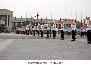 519 Korea honor guard Images, Stock Photos & Vectors | Shutterstock