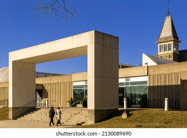 Yonkers, NY - USA - Feb 27, 2022 Three Quarter View To The Entrance Of The Hudson River Museum, An Art Museum, As Well It Has Exhibits On The History, Science And Heritage Of The Region.