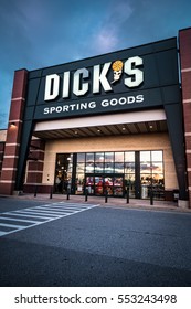 York, PA - December 30, 2016: Exterior Of Dick's Sporting Goods Retail Store Including Sign And Logo.