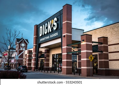 York, PA - December 30, 2016: Exterior Of Dick's Sporting Goods Retail Store Including Sign And Logo.