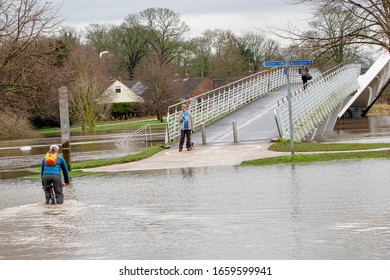 1,331 Funny Flood Images, Stock Photos & Vectors | Shutterstock