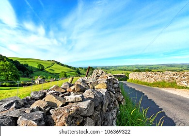 Yorskshire Dales on a beautiful suny day - Shutterstock ID 106369322