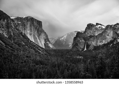 2,226 Yosemite black and white Images, Stock Photos & Vectors