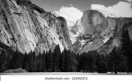 2,226 Yosemite black and white Images, Stock Photos & Vectors