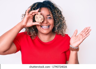 undtagelse fællesskab tempo Person Eating Cookie Images, Stock Photos & Vectors | Shutterstock