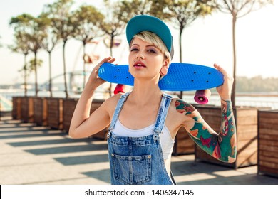 girls skater hats