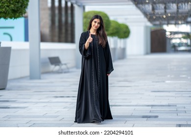 Young Arab Business Woman Standing Outdoor Wearing Abaya Emirati Or Saudi 