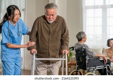 976 Old man standing walker Images, Stock Photos & Vectors | Shutterstock