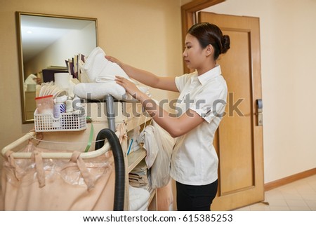 photo asian maid Photo asian maid