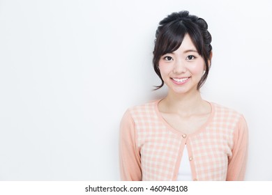 young asian woman hairstyle image