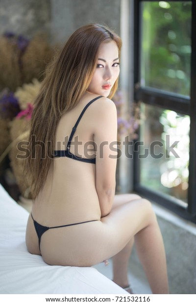 Bubble butt asian girls