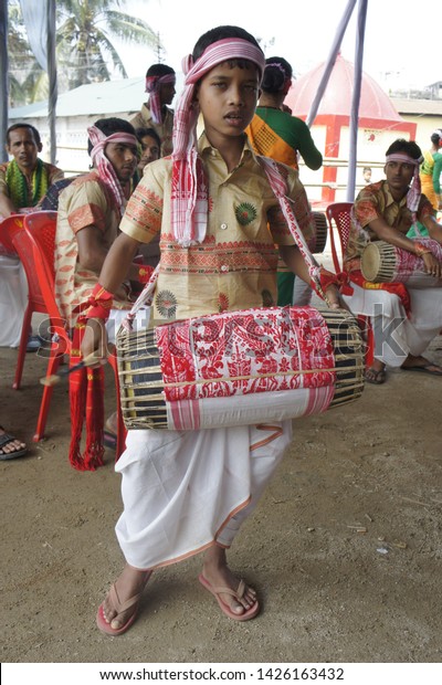 assamese boy dress