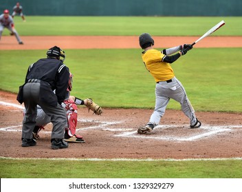 野球 スライディング の画像 写真素材 ベクター画像 Shutterstock