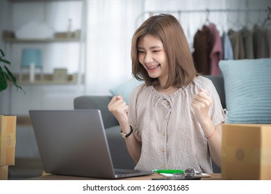 Young Attractive Beautiful Female Entrepreneur Fund Borrower Crazy Joyful Ecstatic Face Gesture Hand Yes Feeling Amazed In Peer To Peer P2P Lending Finance.