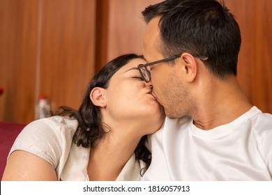 ディープ キス の画像 写真素材 ベクター画像 Shutterstock