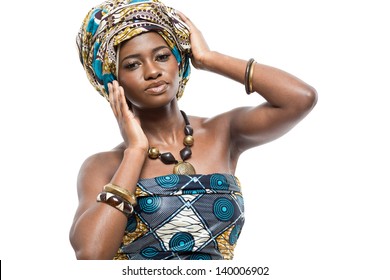 Soldes Tenue Africaine Traditionnelle Femme En Stock