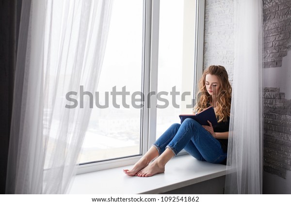 Young Beautiful Girl Writes Note Stock Photo 1092541862 | Shutterstock